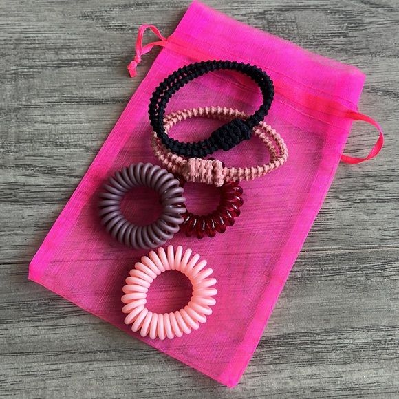 FREE add on | Bundle of NEW Hair Ties - Picture 4 of 4